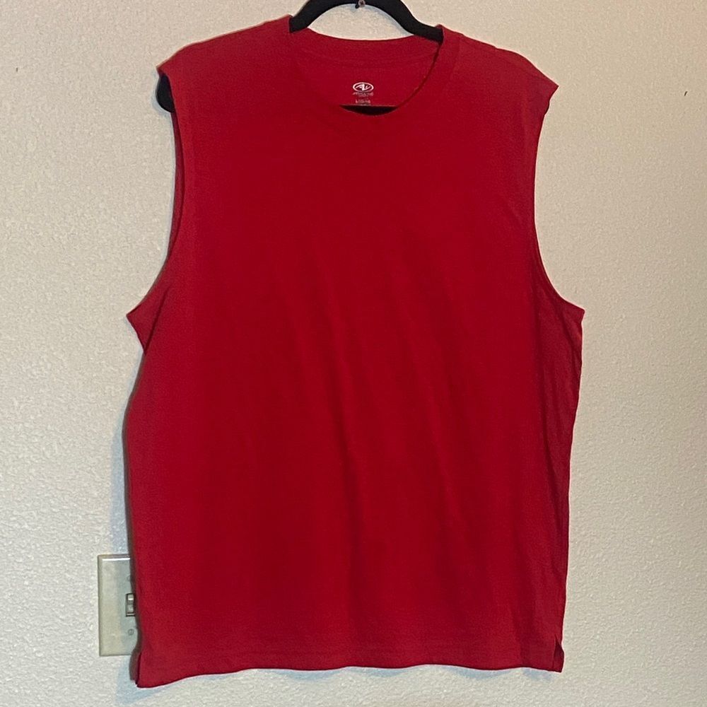 10/$50 Athletic Works Red Sleeveless Muscle Tank Size L (42-45)